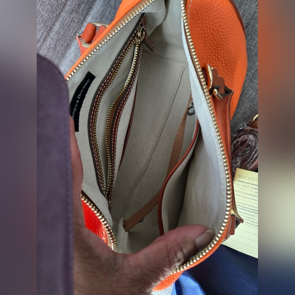 NWT Dooney & Bourke Clementine 🍊 Pebble Leather Barrel Satchel - Picture 8 of 10